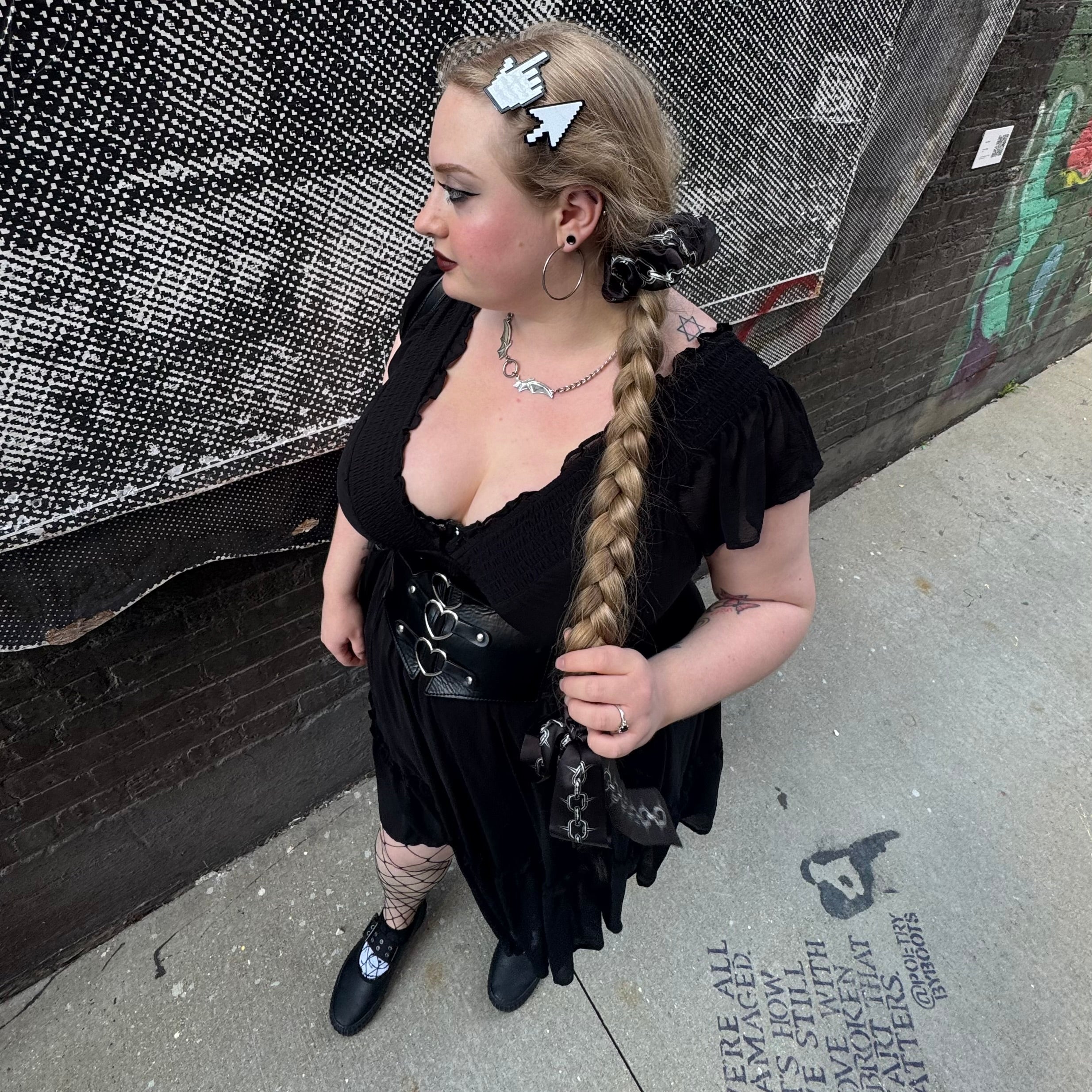 paster studio ビーニー エクステ y2k スタッズ 平成 Y2K Hair Clip Set – Peach Beast