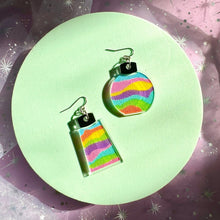 Load image into Gallery viewer, sand art earrings