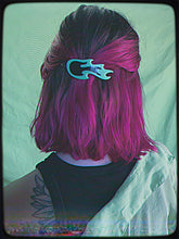 Load image into Gallery viewer, green flame hair clip set