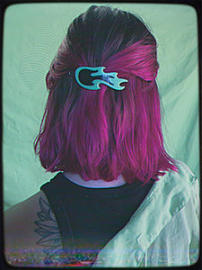 green flame hair clip set