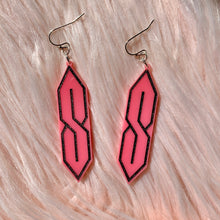 Load image into Gallery viewer, cool S earrings
